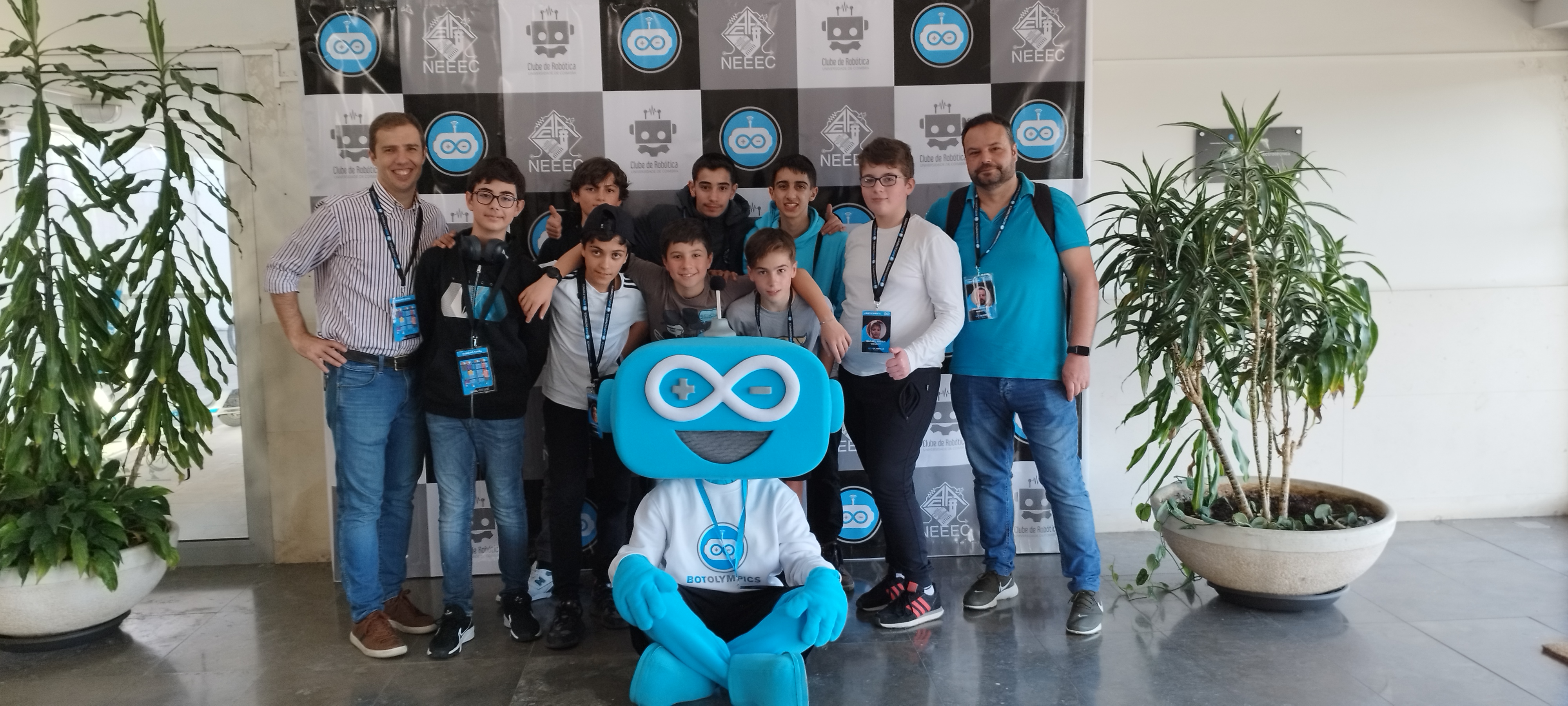 Robotics Club at Agrupamento Raul Proença wins double victory at BotOlympics